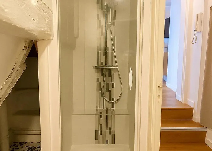 شقة Petit Horloge